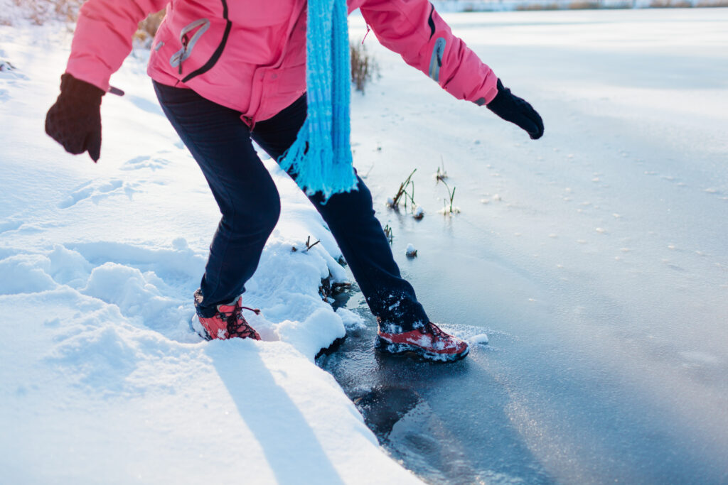 6 Things Your Family Needs to Know about Ice Safety